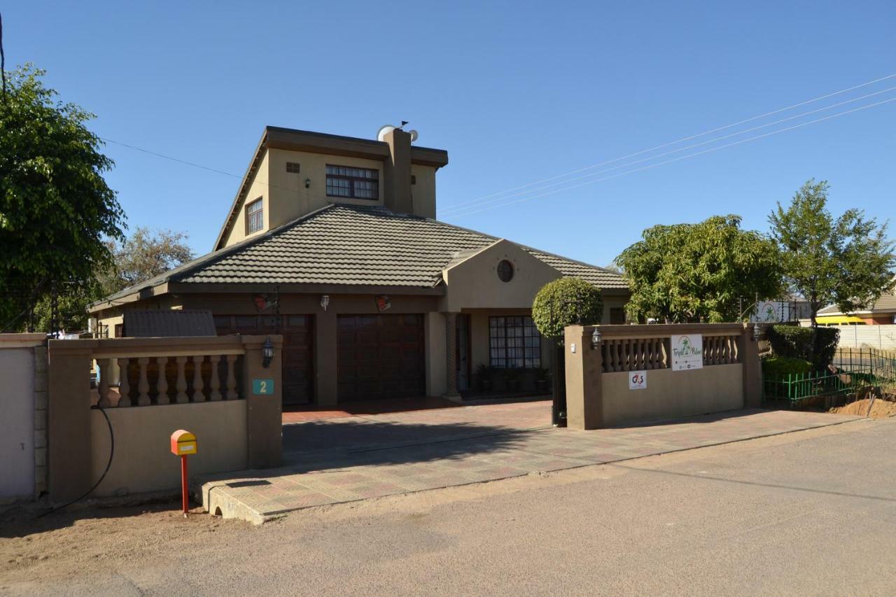 Triple Palms Bed And Breakfast Gaborone Dış mekan fotoğraf