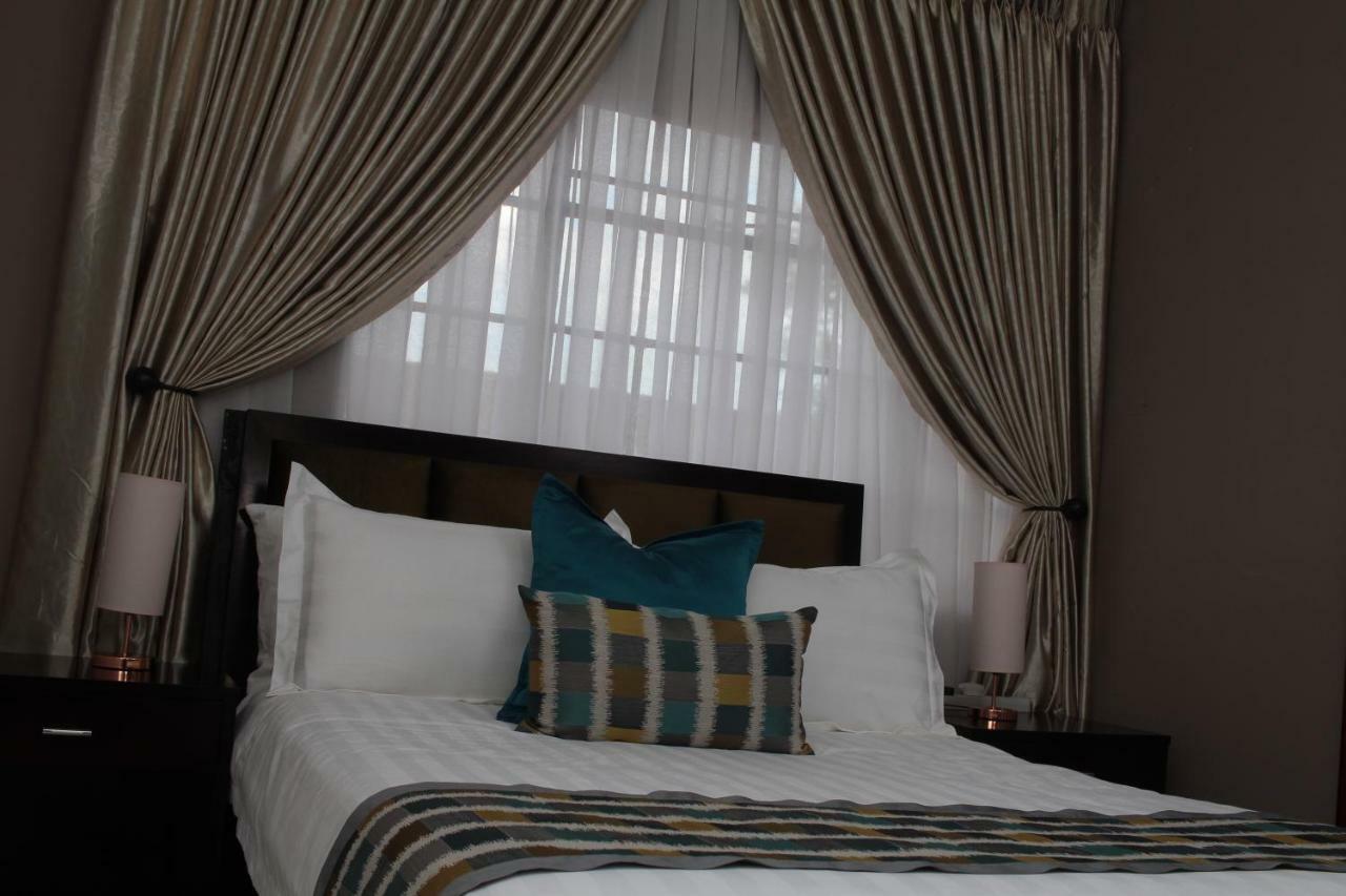 Triple Palms Bed And Breakfast Gaborone Dış mekan fotoğraf